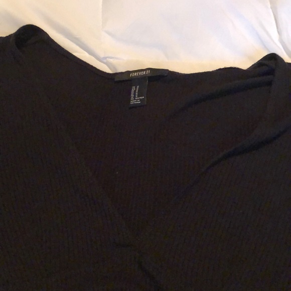 Black long sleeve - Picture 2 of 2